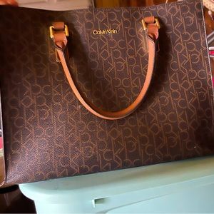 Large satchel. Great color..